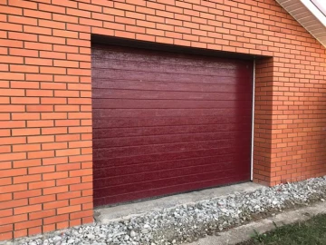 Секционные ворота Бордовый DoorHan RSD02
